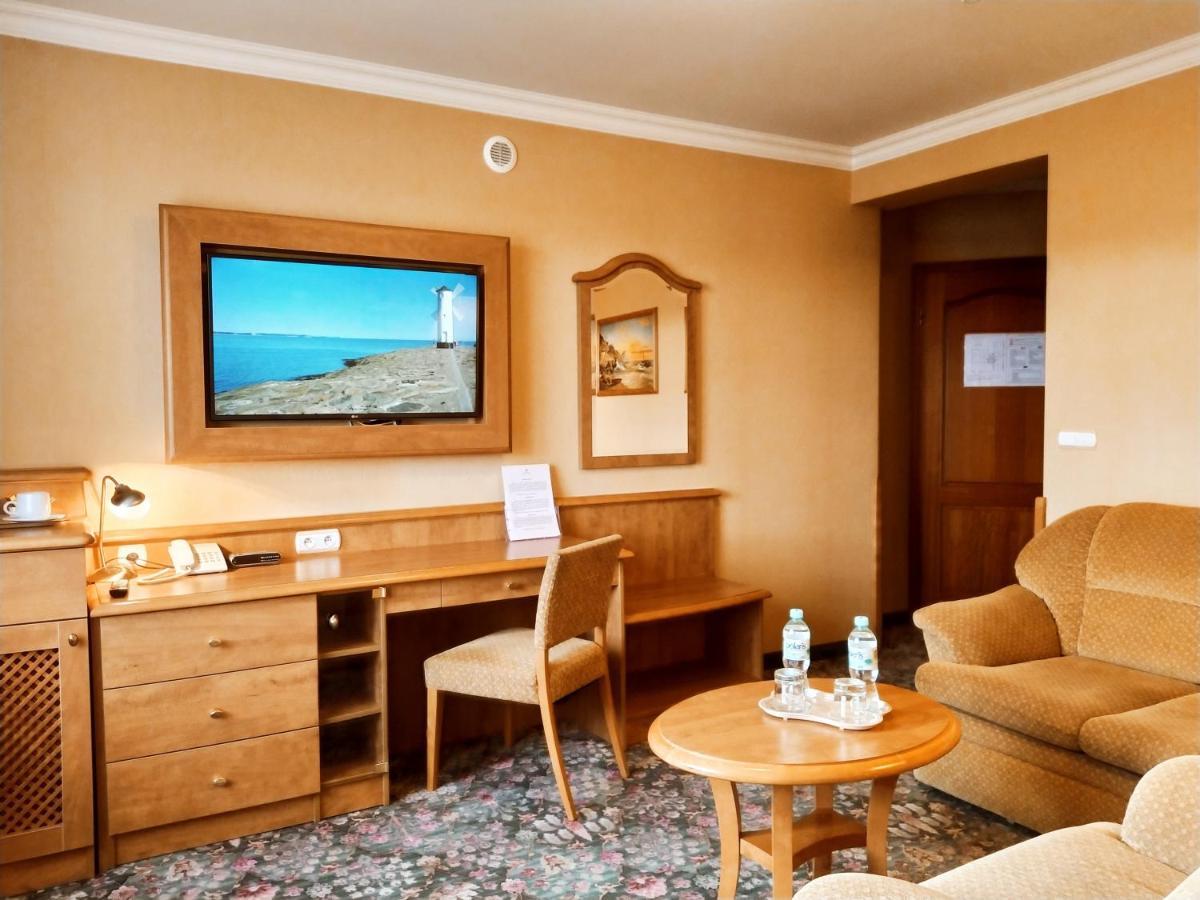 Hotel Polaris Свіноуйсьце Екстер'єр фото