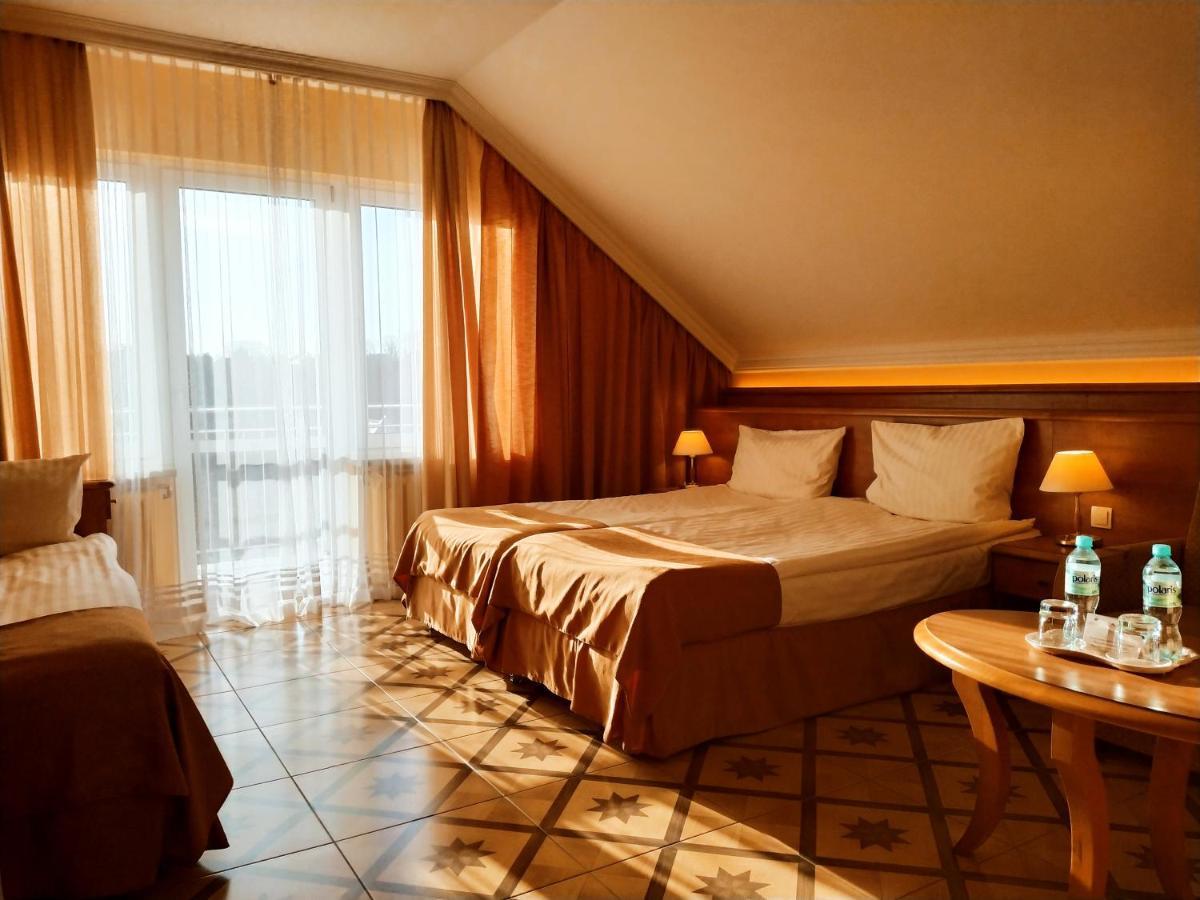 Hotel Polaris Свіноуйсьце Екстер'єр фото